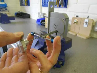 Logan Locksmith Shop Fortville, IN 317-406-5114 - key-broke-in-lock